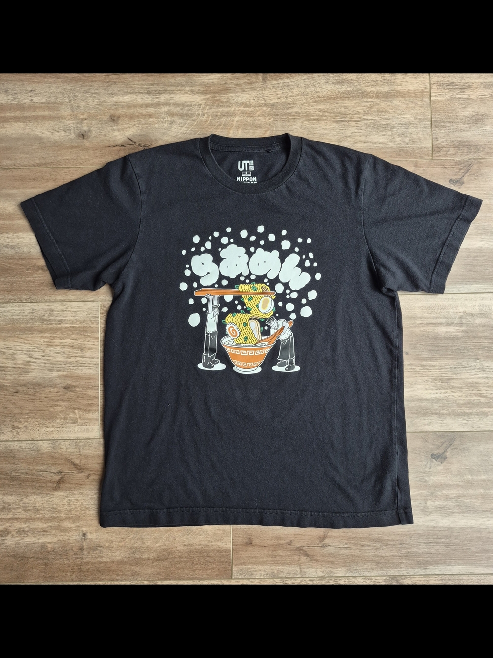 UNIQLO UT Nippon Omiyage Black Ramen Graphic Tee Japan Souvenir 100% Cotton